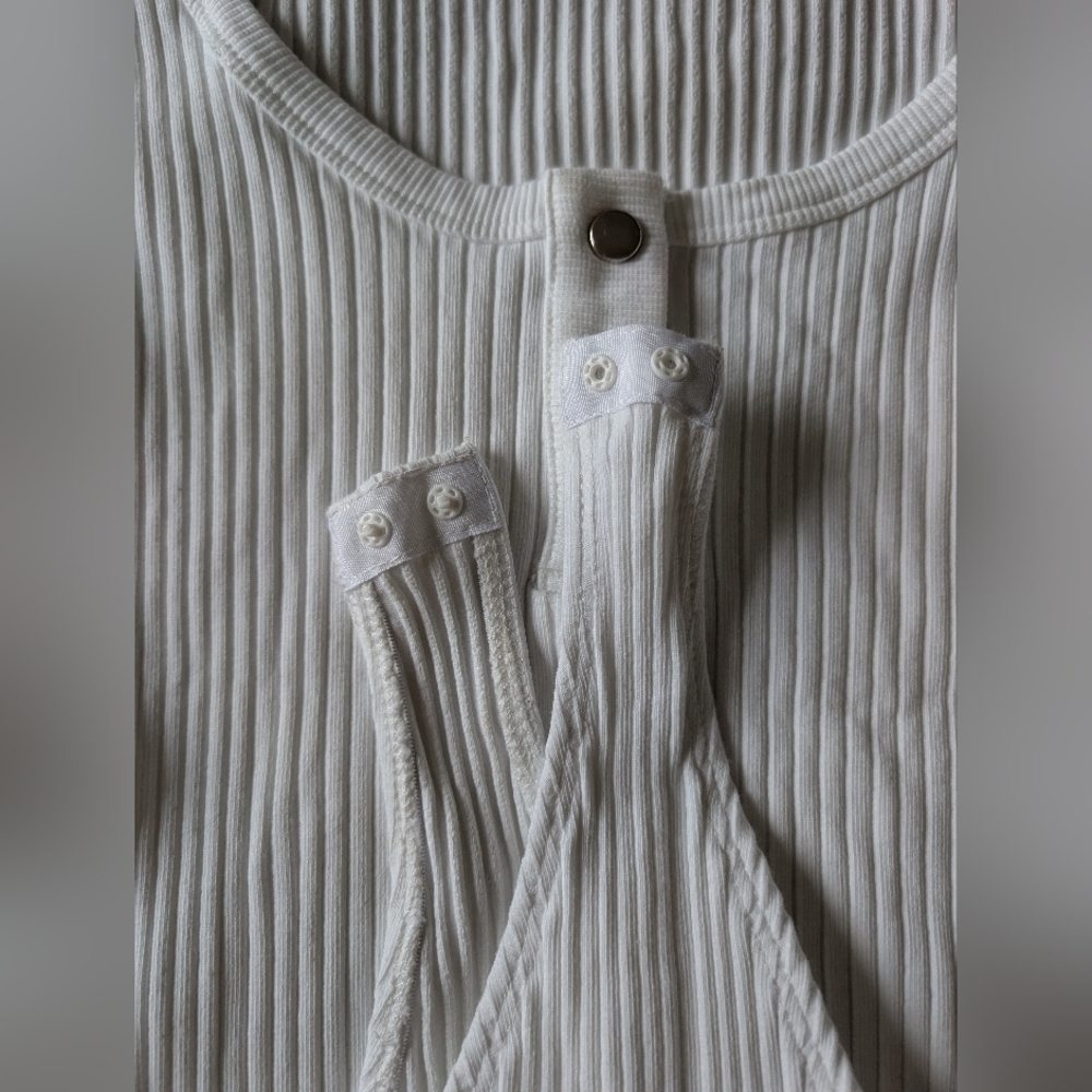 Zara White Ribbed Button-Front Women's Bodysuit - Picture 5 of 5